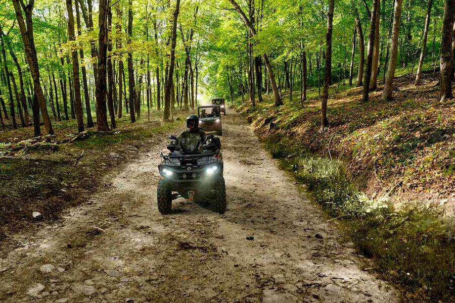 Can-Am riding trail banner